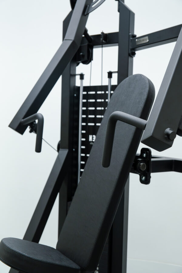 DS Animal Chest Press