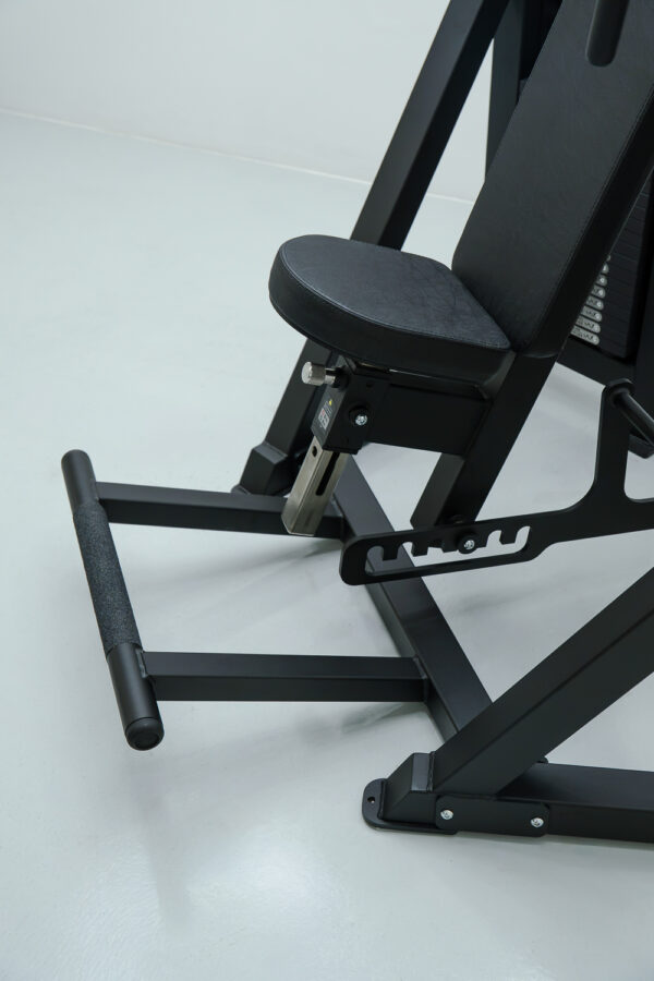 DS Animal Chest Press