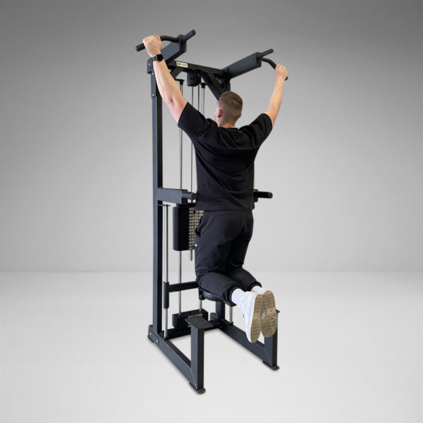 Assisted Chinning and Dipping Machines are the perfect way for anyone new trainees to build the required strength to chin or dip with their own body weight.