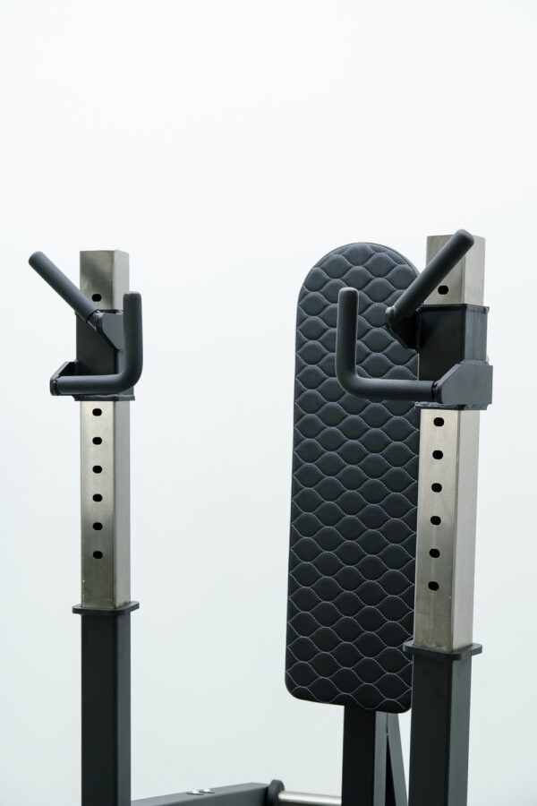 PL Converging Chest Press